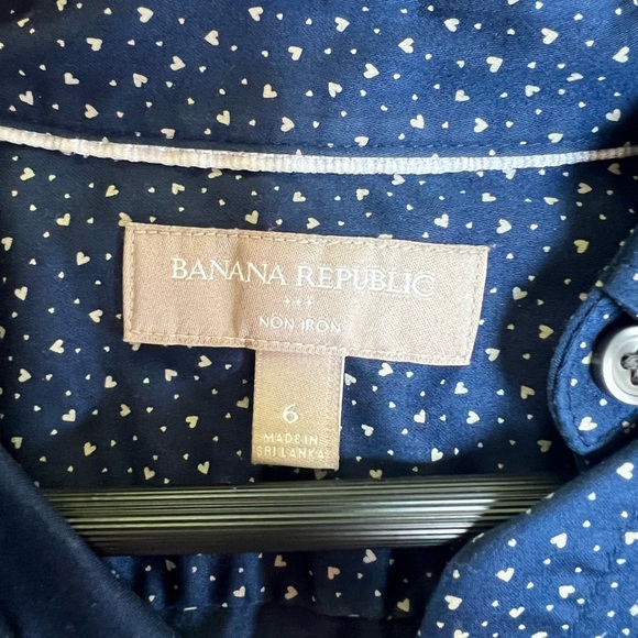 Banana Republic blue blouse size 6. Excellent like new condition - Picture 2 of 2